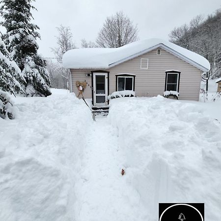 Chalet Falaise By Chalets Nabu Βίλα Saint-Alexis-des-Monts Εξωτερικό φωτογραφία